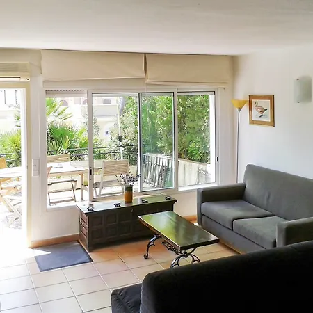Elegant In The Heart Of The Costa Brava With 2 Bedrooms - 10